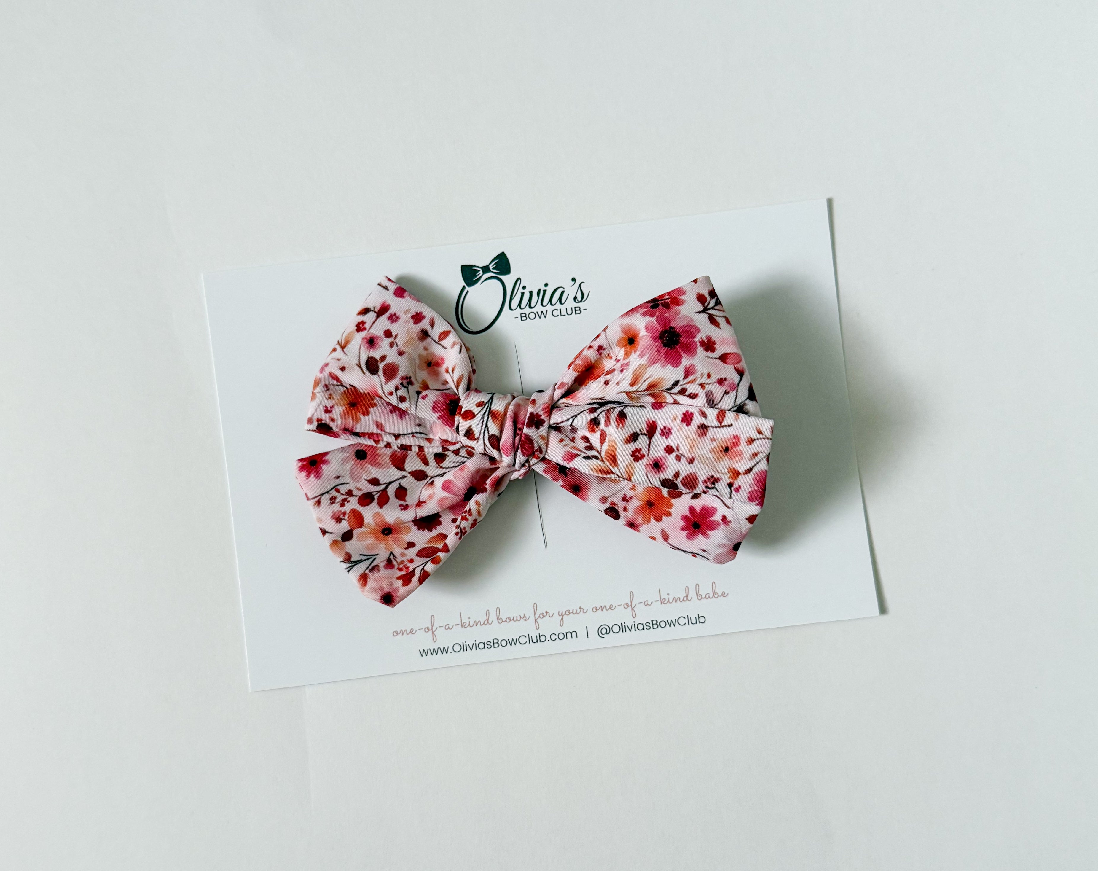 The Feature Olivia Bow